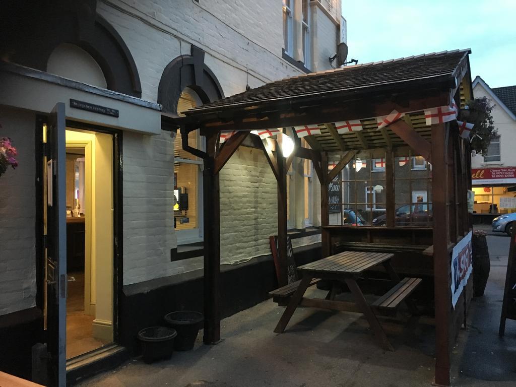 Duke Of Edinburgh Swindon Exterior photo