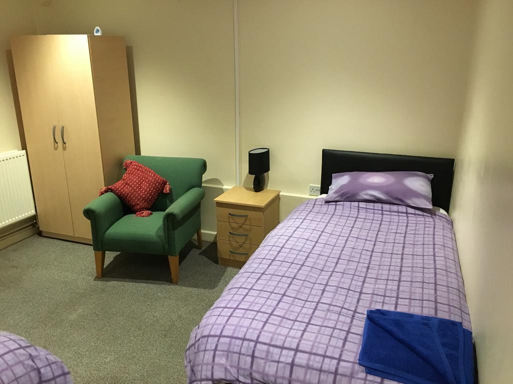 Duke Of Edinburgh Swindon Exterior photo