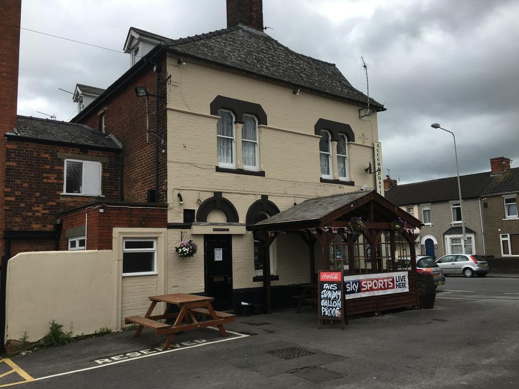 Duke Of Edinburgh Swindon Exterior photo